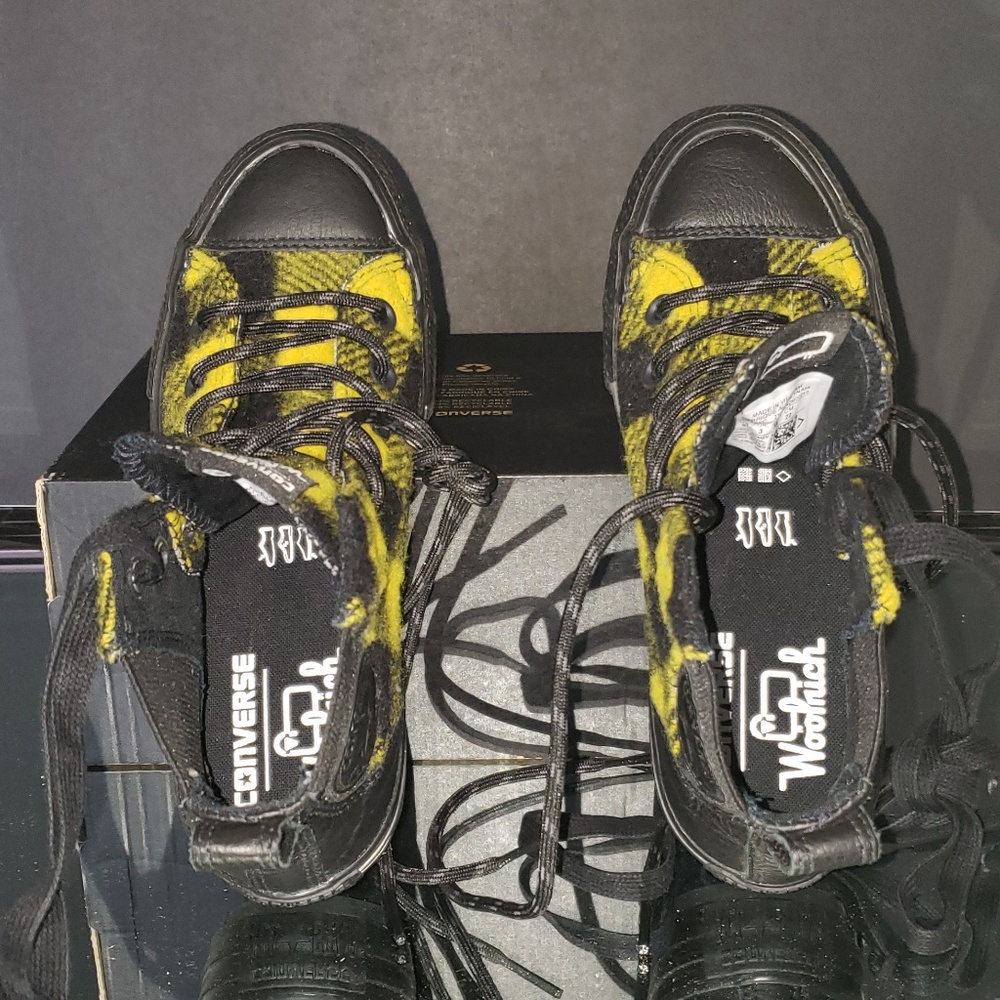 Converse - Picture 2 of 4